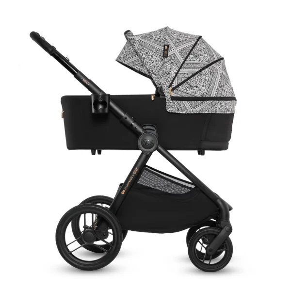 llllllll Poussette polyvalente NEA 2 - Lunar Black