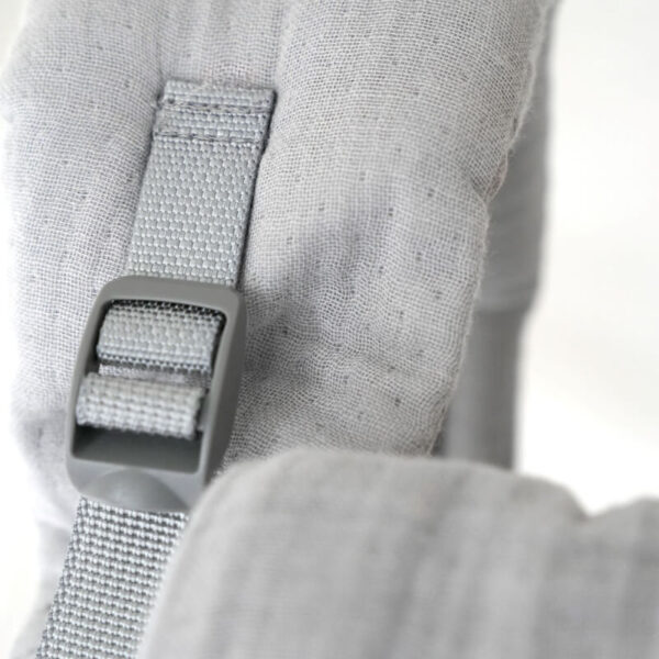 Porte-bébé PhysioCarrier 2 Grey (gaze de coton) - Fenêtre d'aération 0-36m